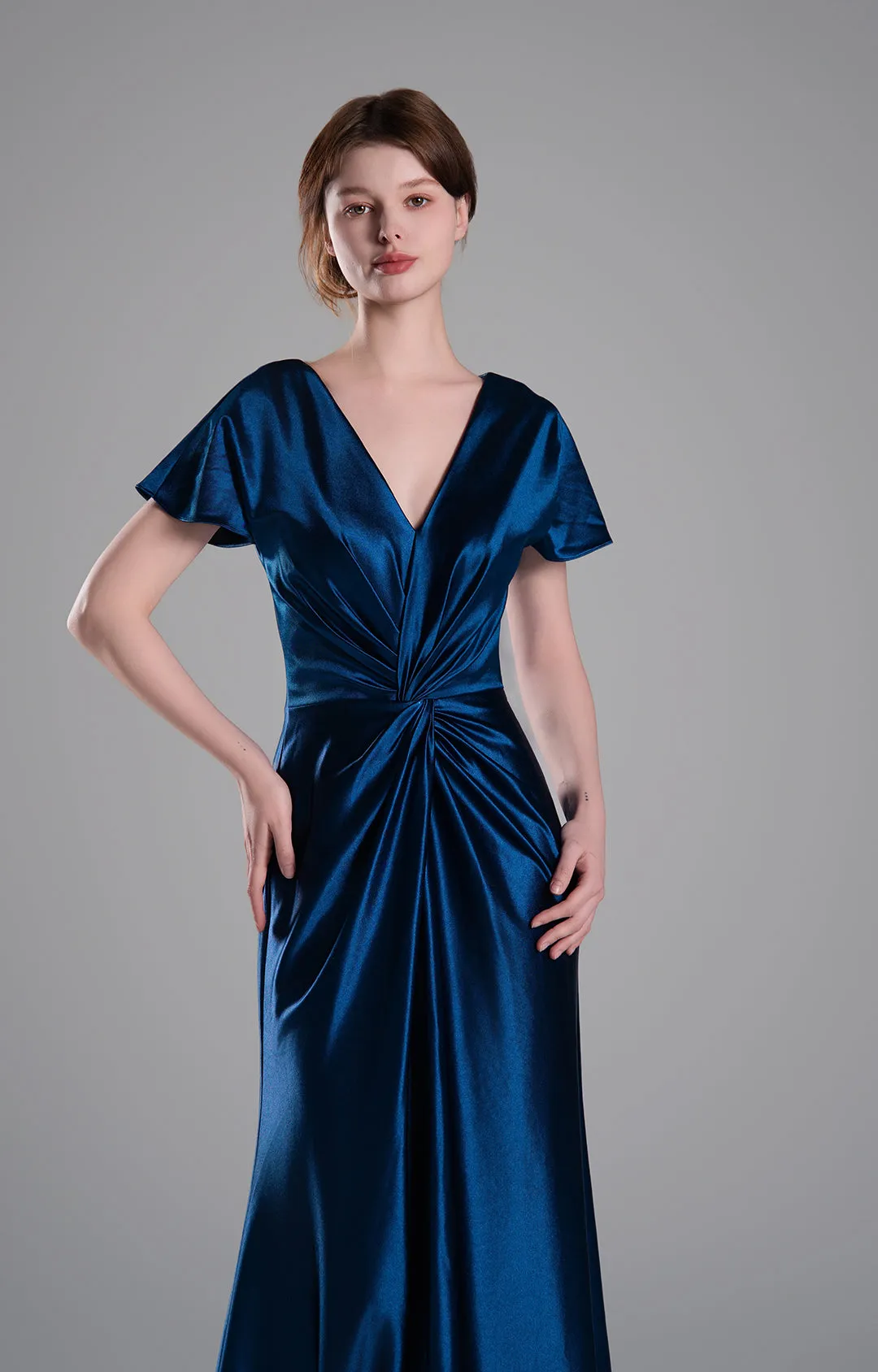 Elegant Pleated V-Neck Flowing Silhouette Satin Dresses