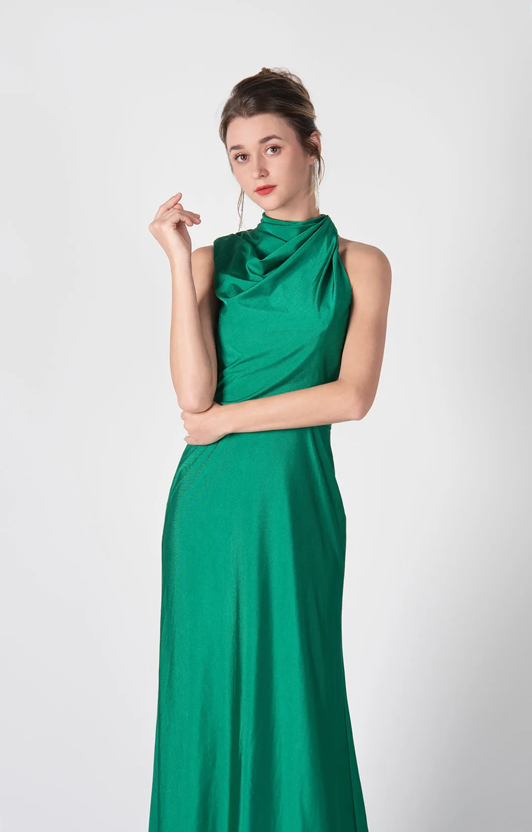 Half High Neck Fitting Bodice Flowing Dresses