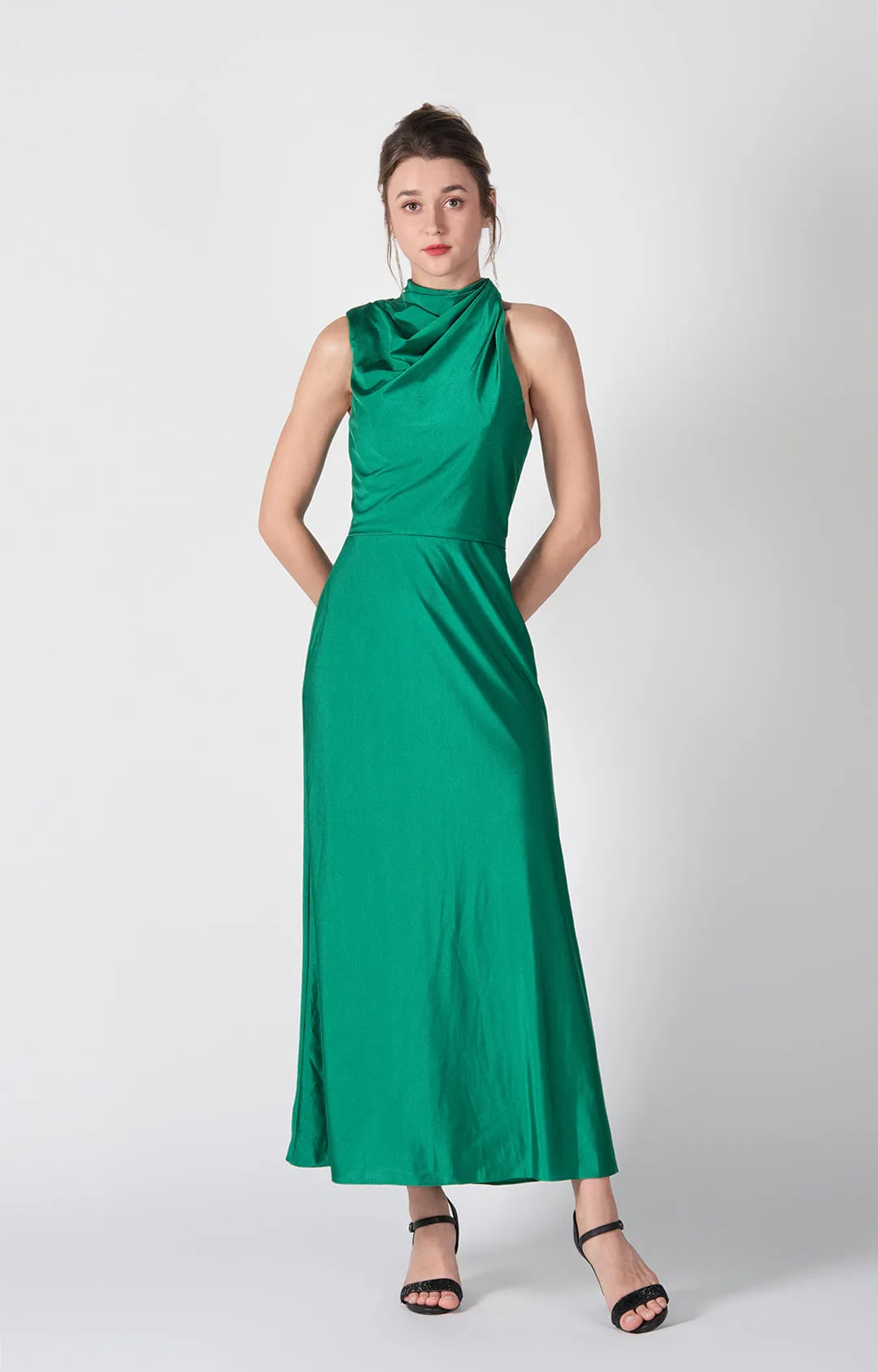Half High Neck Fitting Bodice Flowing Dresses