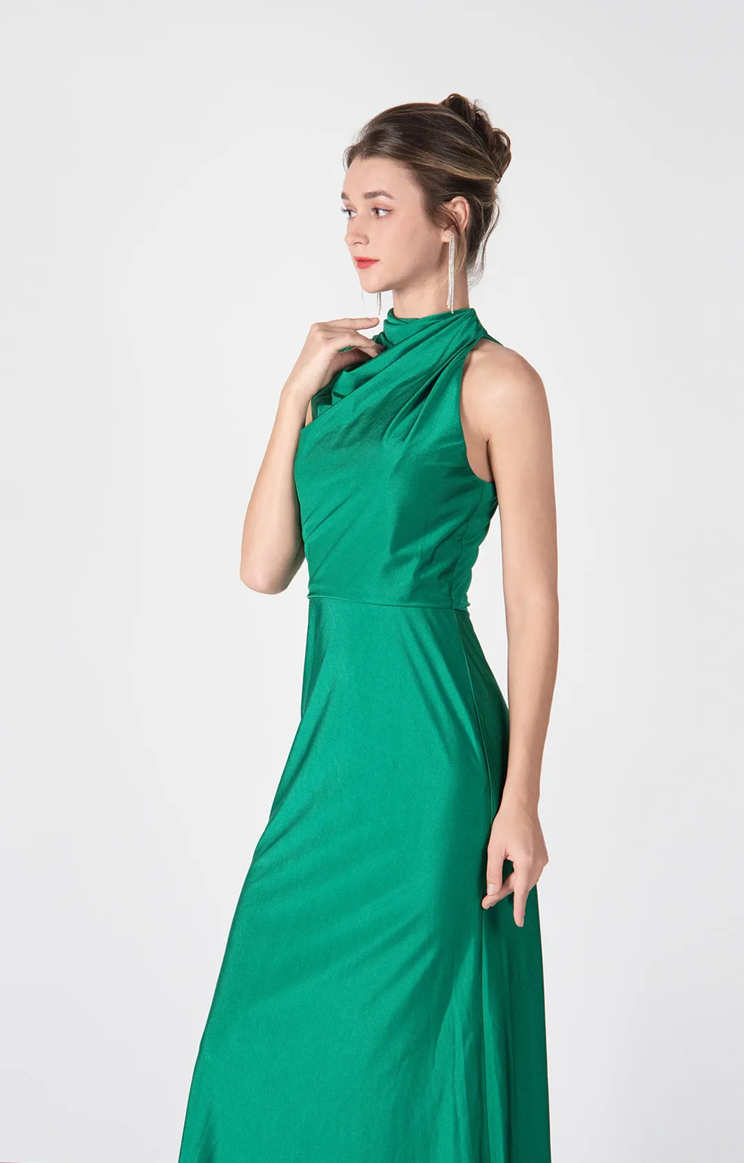 Half High Neck Fitting Bodice Flowing Dresses