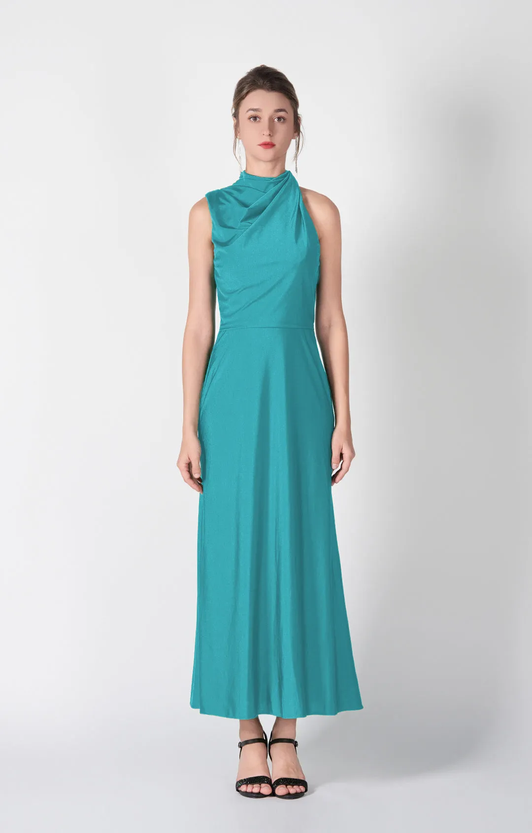 Half High Neck Fitting Bodice Flowing Dresses