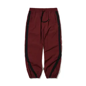 LIGHTWEIGHT LOGO JOGGER PANTS BURGUNDY