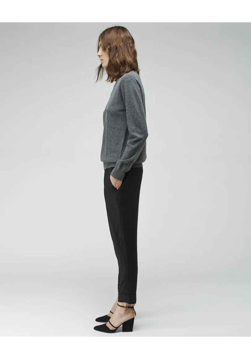 Lightweight Pleated Trouser