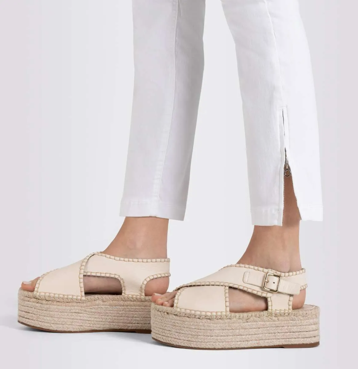 MAC WOMEN'S DREAM CHIC JEAN - WHITE