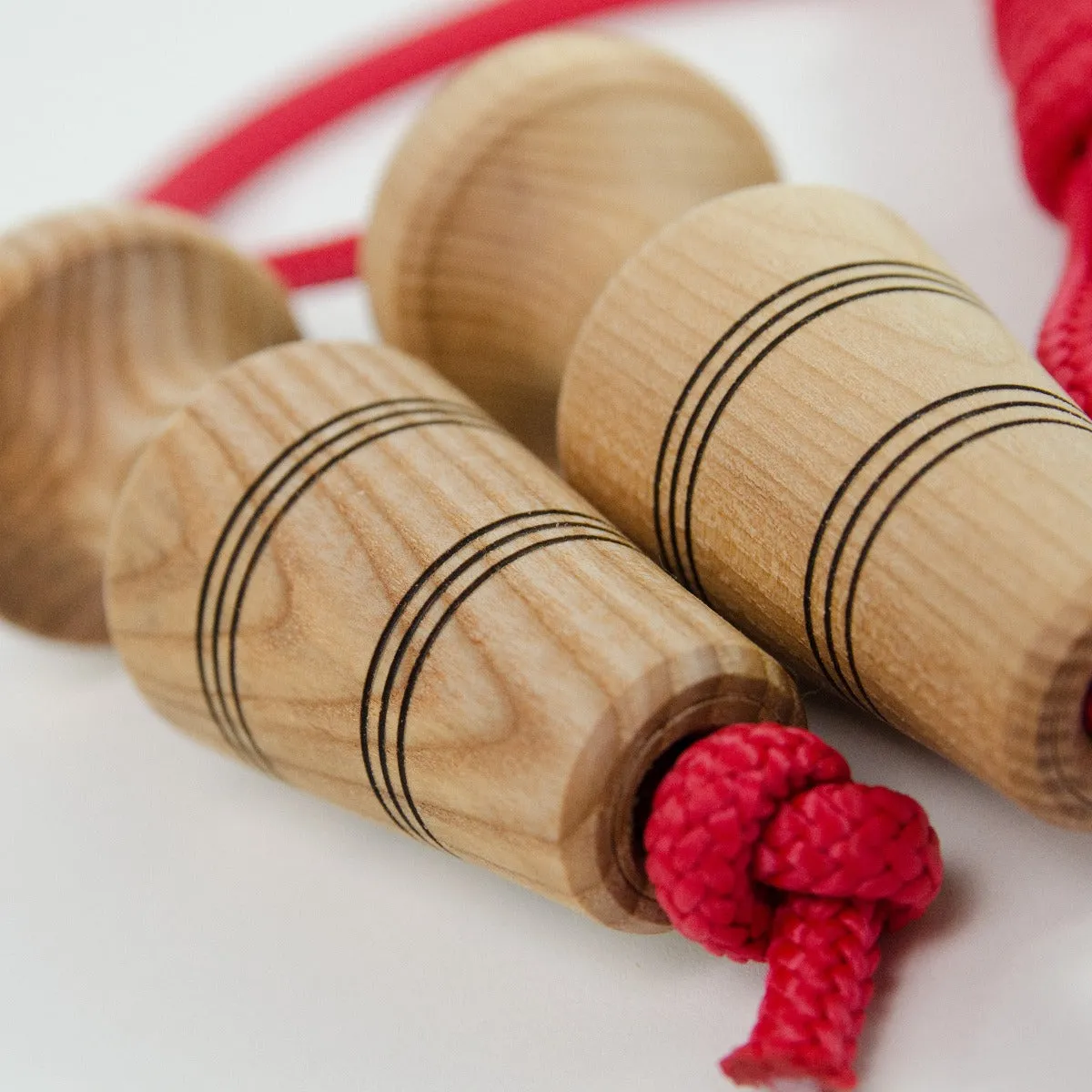 Mader Skipping Rope for Children (from 1.2m, adjustable) - Natural Handle Nylon Rope