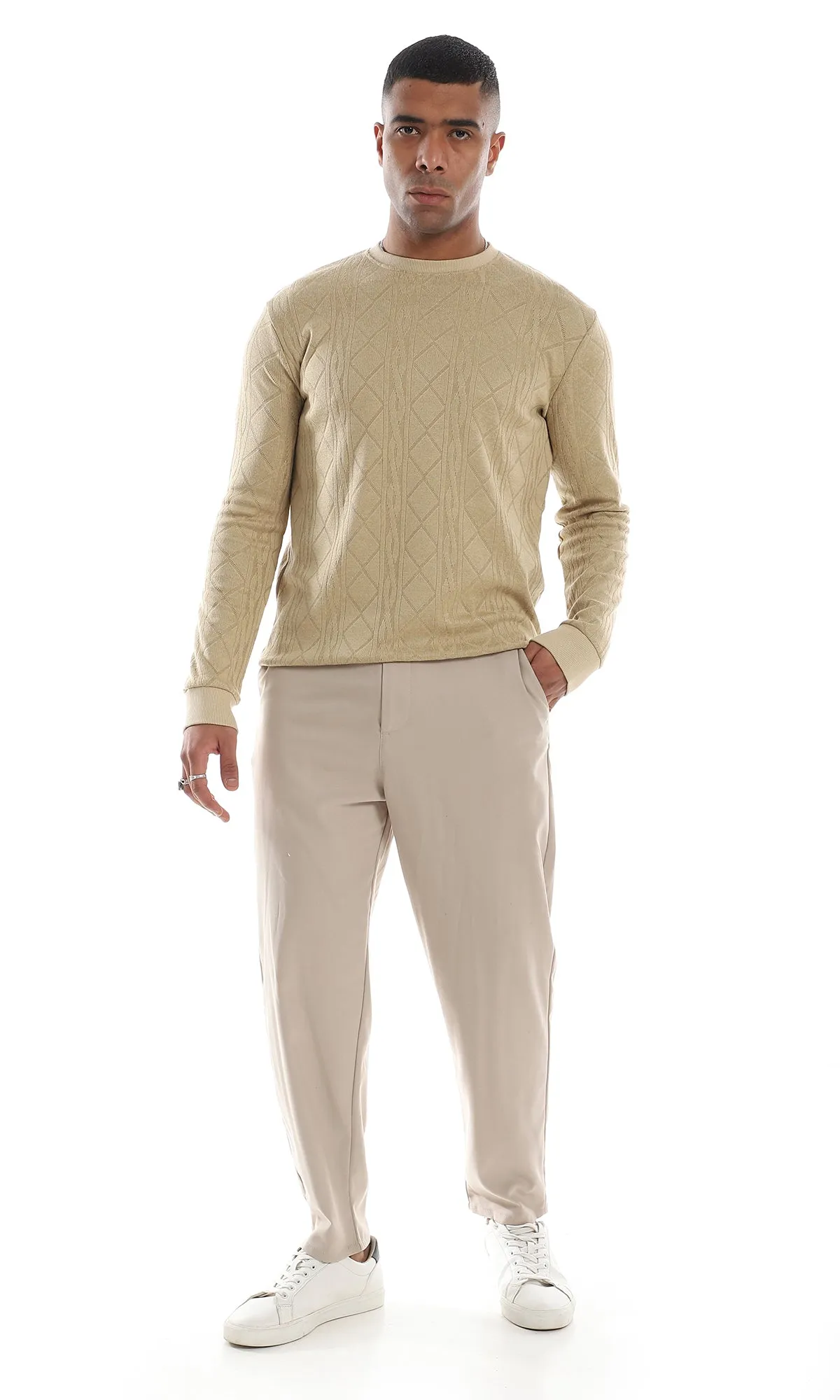 O160532 Round Neck Cozy Knitted Beige Pullover