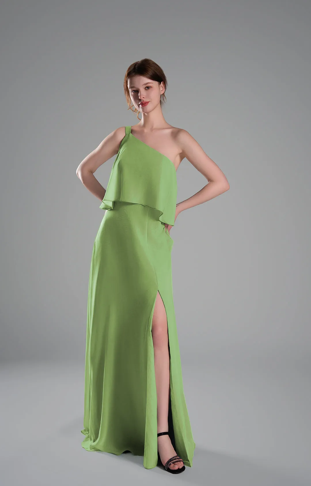 One-Shoulder Pleated Side Slit Flowing Dresses