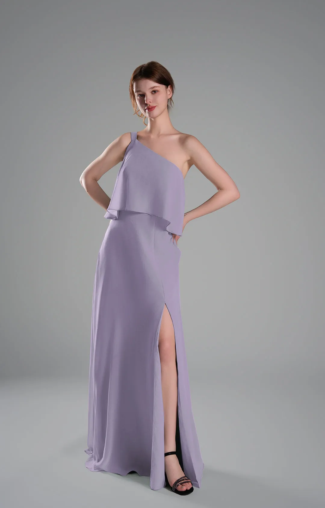 One-Shoulder Pleated Side Slit Flowing Dresses