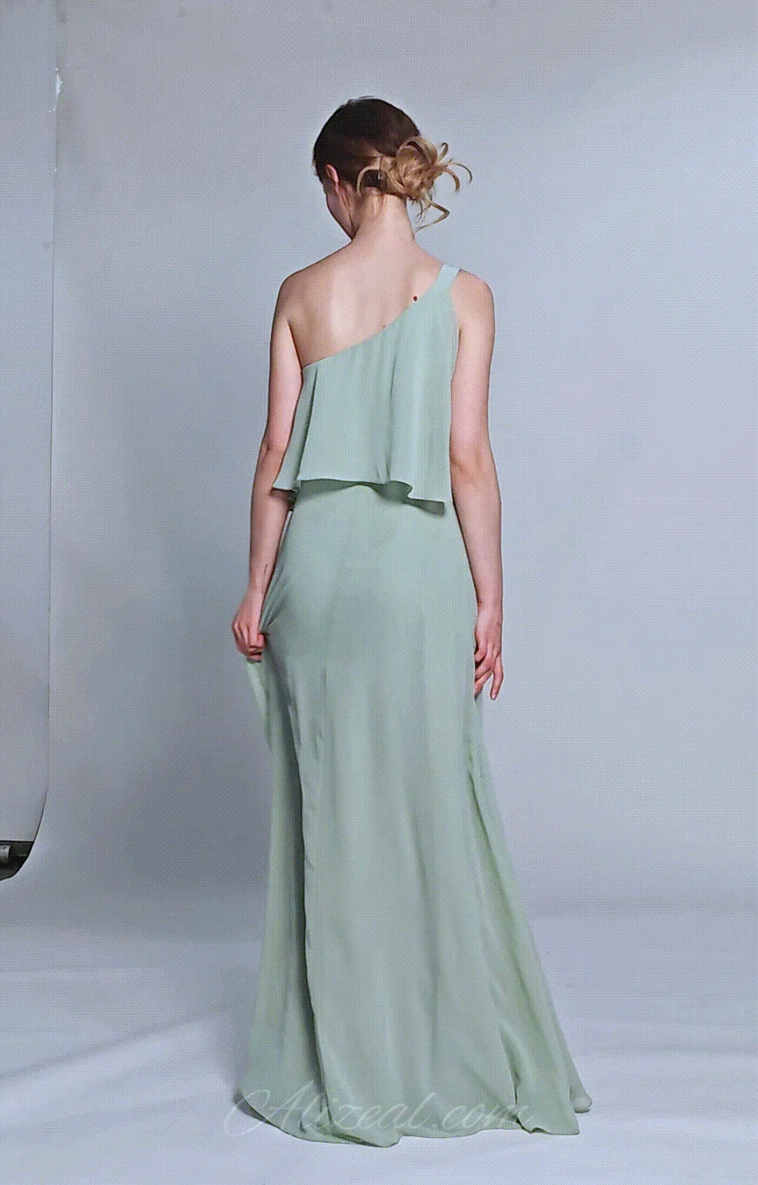 One-Shoulder Pleated Side Slit Flowing Dresses