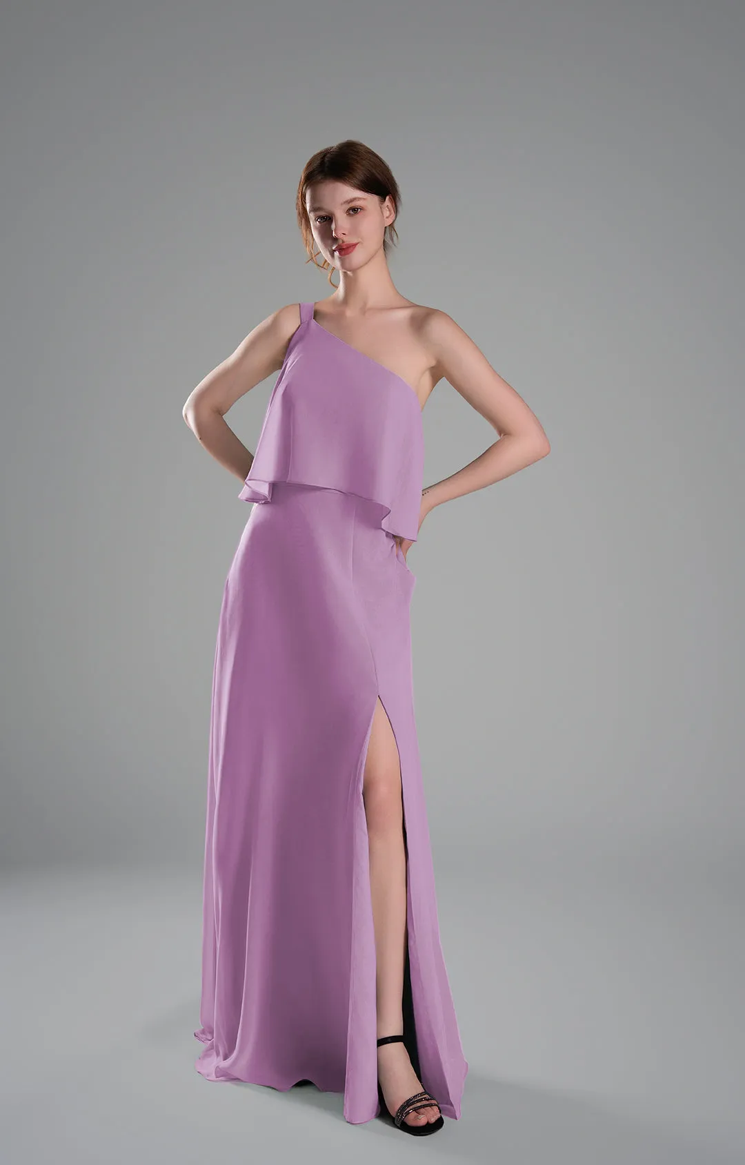 One-Shoulder Pleated Side Slit Flowing Dresses