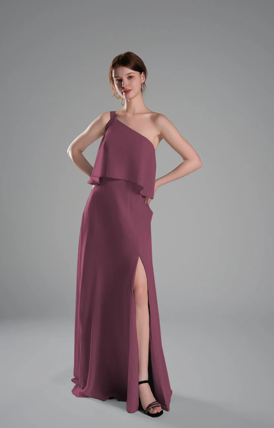 One-Shoulder Pleated Side Slit Flowing Dresses