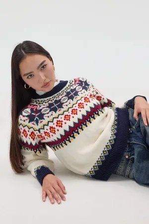 Round Neck Long Sleeve Patterned Knit Sweater