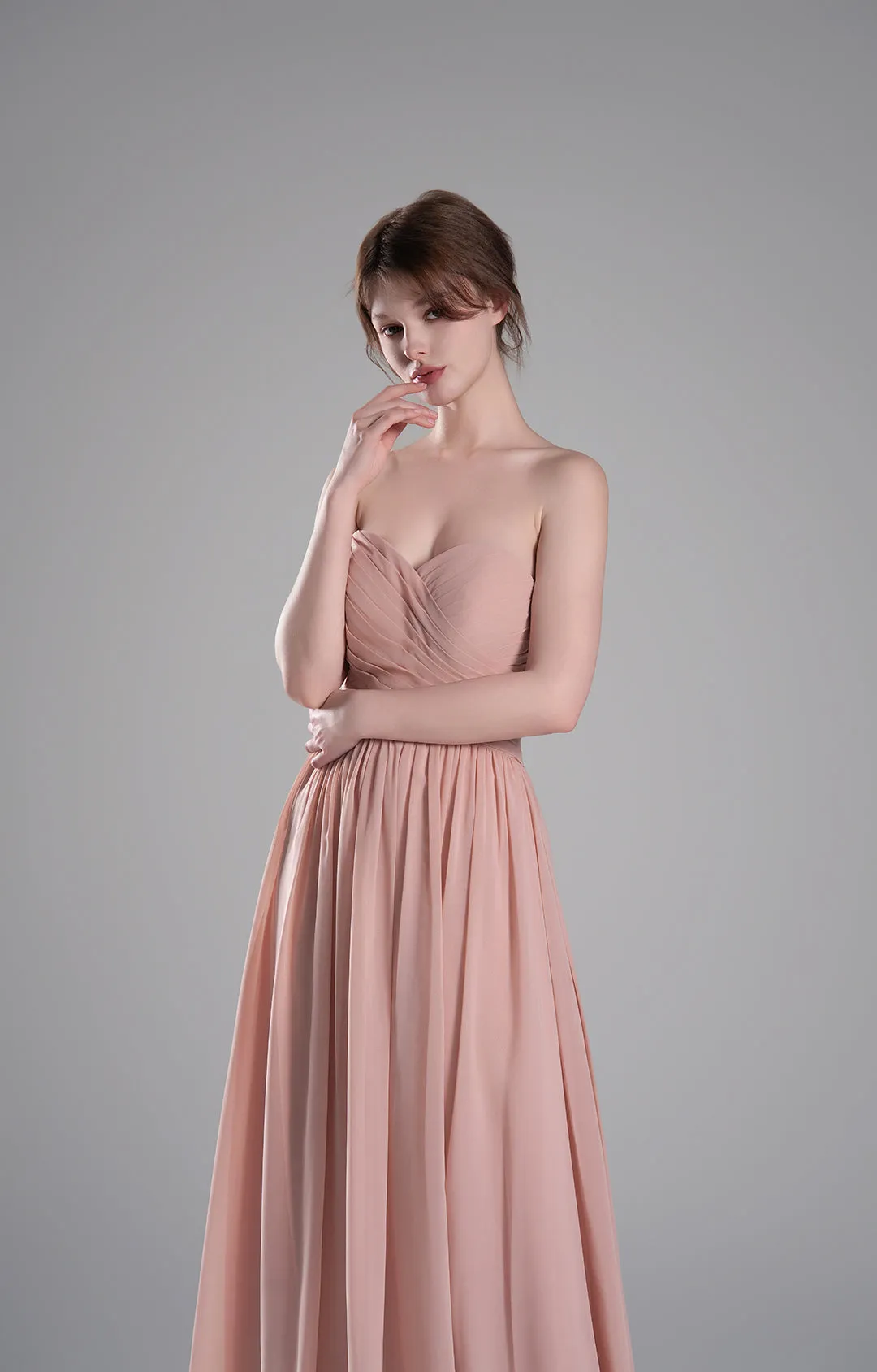 Sweetheart Neck Pleated Flowing A-Line Silhouette Dresses