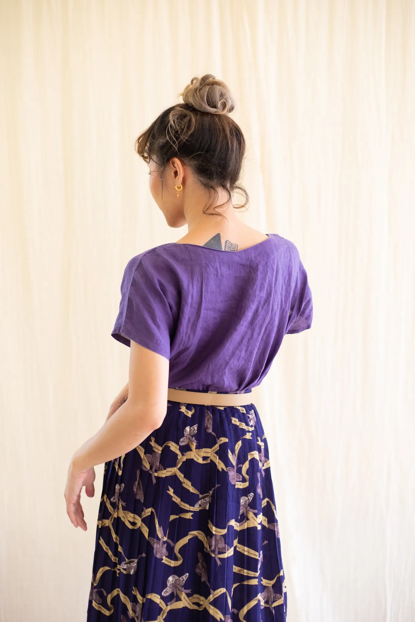 Vintage Linen Purple Round Neck Cap Sleeved Blouse